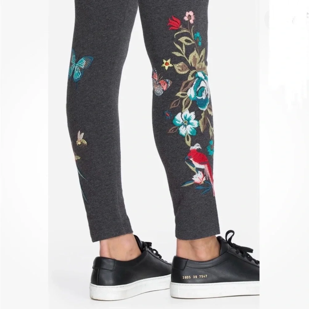 JWLA Johnny Was Gen Leggings NWT Size Large - Picture 3 of 6